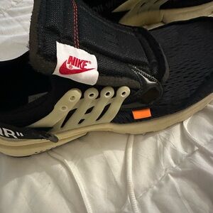 OFF WHITE NIKE PRESTO THE TEN WORE ONCE STILL HAVE THE NIPPLES ON THE SOLE